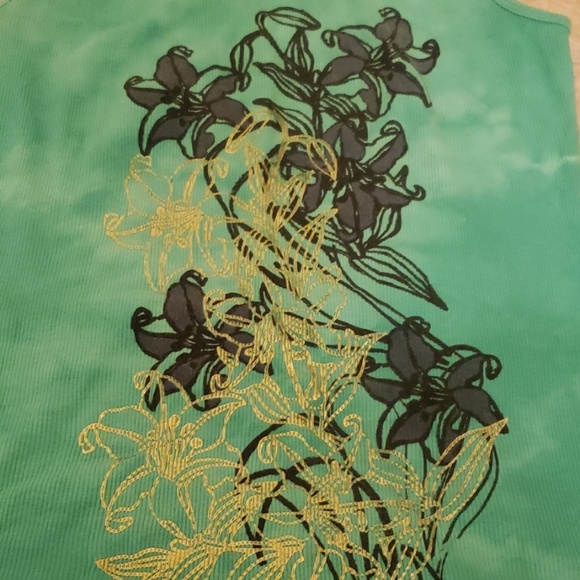 $55 Dressbarn | Small | Tye Dye Floral Tank - Picture 4 of 5